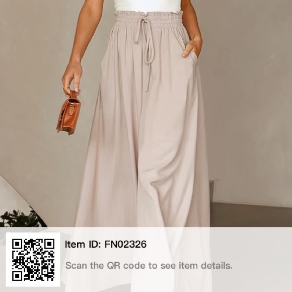Pants - Women’s wide leg Palazzo pants. Size L.